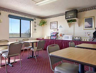 Super 8 By Wyndham Carlsbad Motel Exterior photo