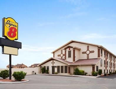 Super 8 By Wyndham Carlsbad Motel Exterior photo